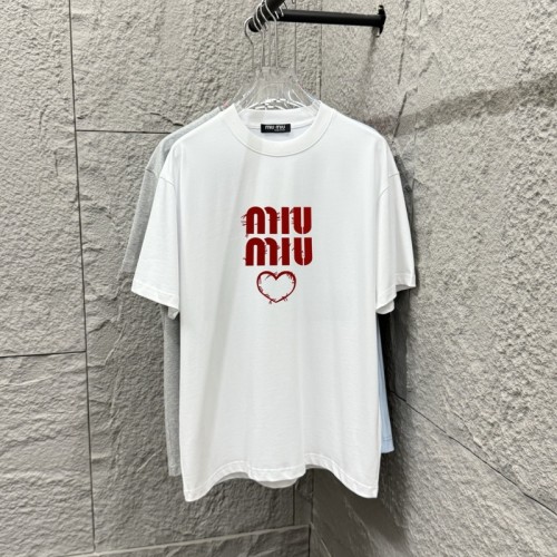 미우미우 의류